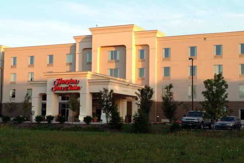 Hampton Inn & Suites Leesburg Exterior photo